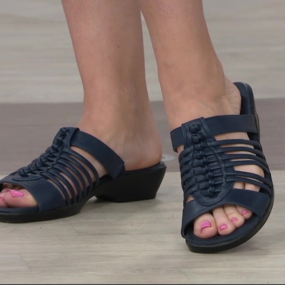 Eye Catching Cutouts Woven Straps Slip On Mules - Picture 10 of 10